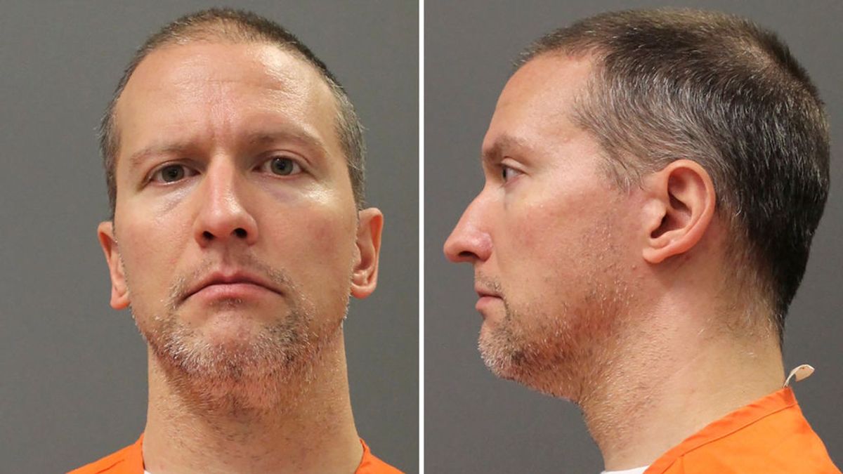 El juez desestima el cargo de asesinato en tercer grado contra Derek Chauvin por la muerte de George Floyd El juez desestima el cargo de asesinato en tercer grado contra Derek Chauvin por la muerte de George Floyd