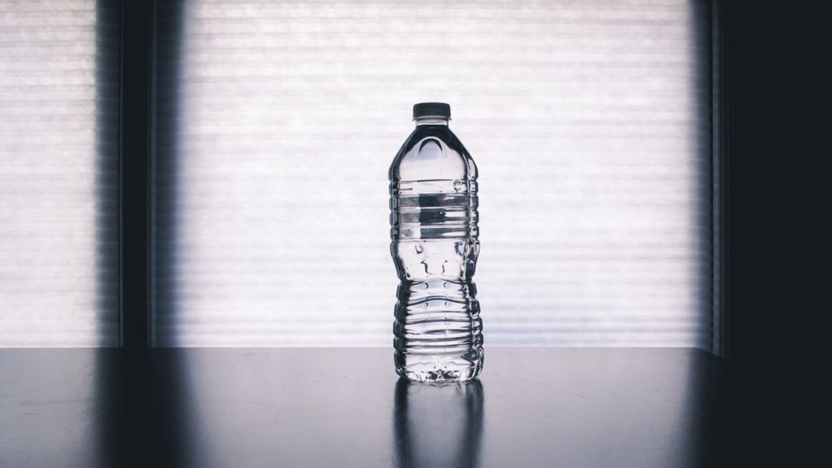 Agua embotellada en España: ¿por qué el sector no para de crecer? Agua embotellada en España: ¿por qué el sector no para de crecer?
