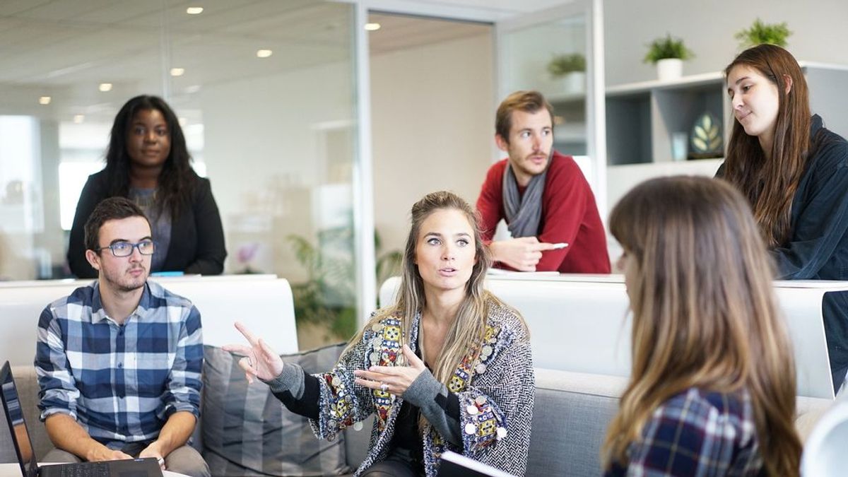 Cómo vestir de manera adecuada para ir a una entrevista de trabajo Cómo vestir de manera adecuada para ir a una entrevista de trabajo