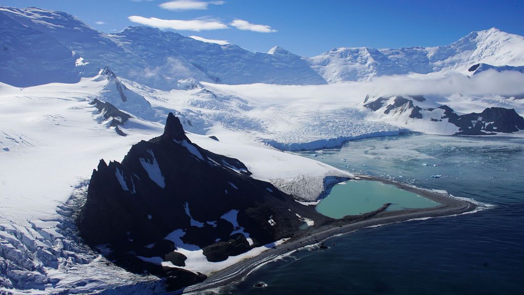 La Antártida seguirá perdiendo hielo durante siglos aunque se frene el cambio climático La Antártida seguirá perdiendo hielo durante siglos aunque se frene el cambio climático