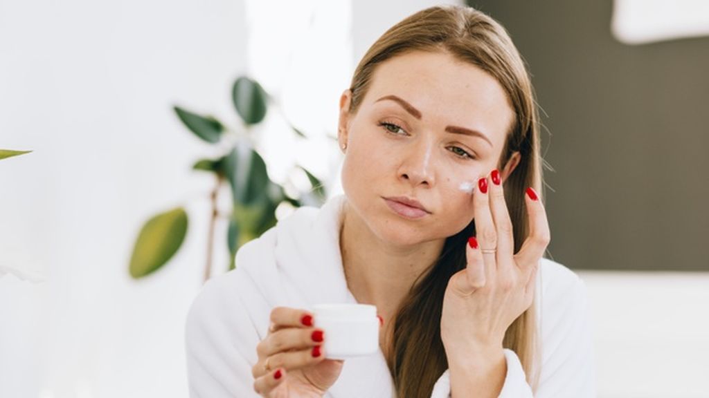 Será posible que te salgan pequeñas imperfecciones después de llevar muchas horas la mascarilla.