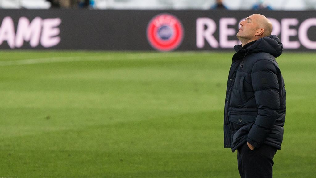 En el Real Madrid se empiezan ya a cuestionar la continuidad de Zidane: "Hay dudas sobre su valía para seguir con el proyecto"