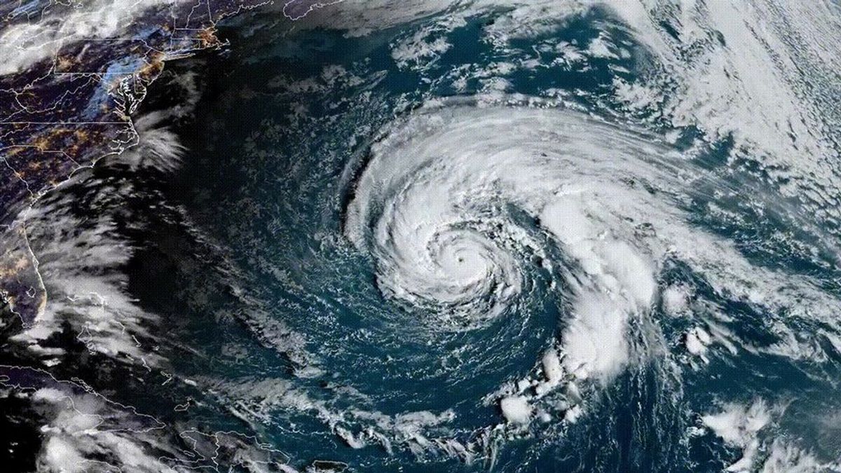 Transición extratropical explosiva del huracán Epsilon: cómo va a afectar a España