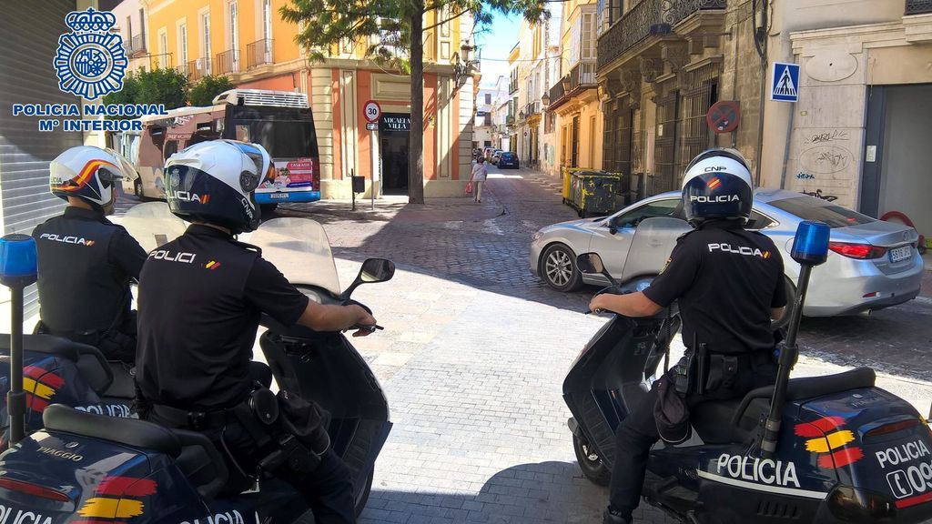 La llamada de una vecina salva a una mujer que llevaba días inconsciente en su propio domicilio La llamada de una vecina salva a una mujer que llevaba días inconsciente en su propio domicilio