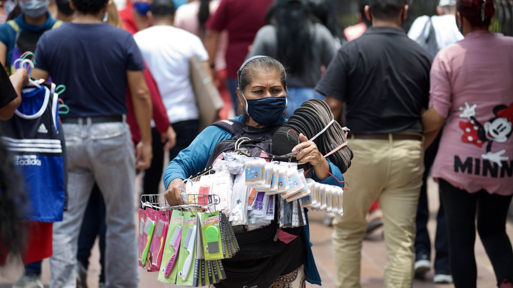 Aumenta contagio de covid-19 en Ecuador, que suma 2.021 casos en 24 horas