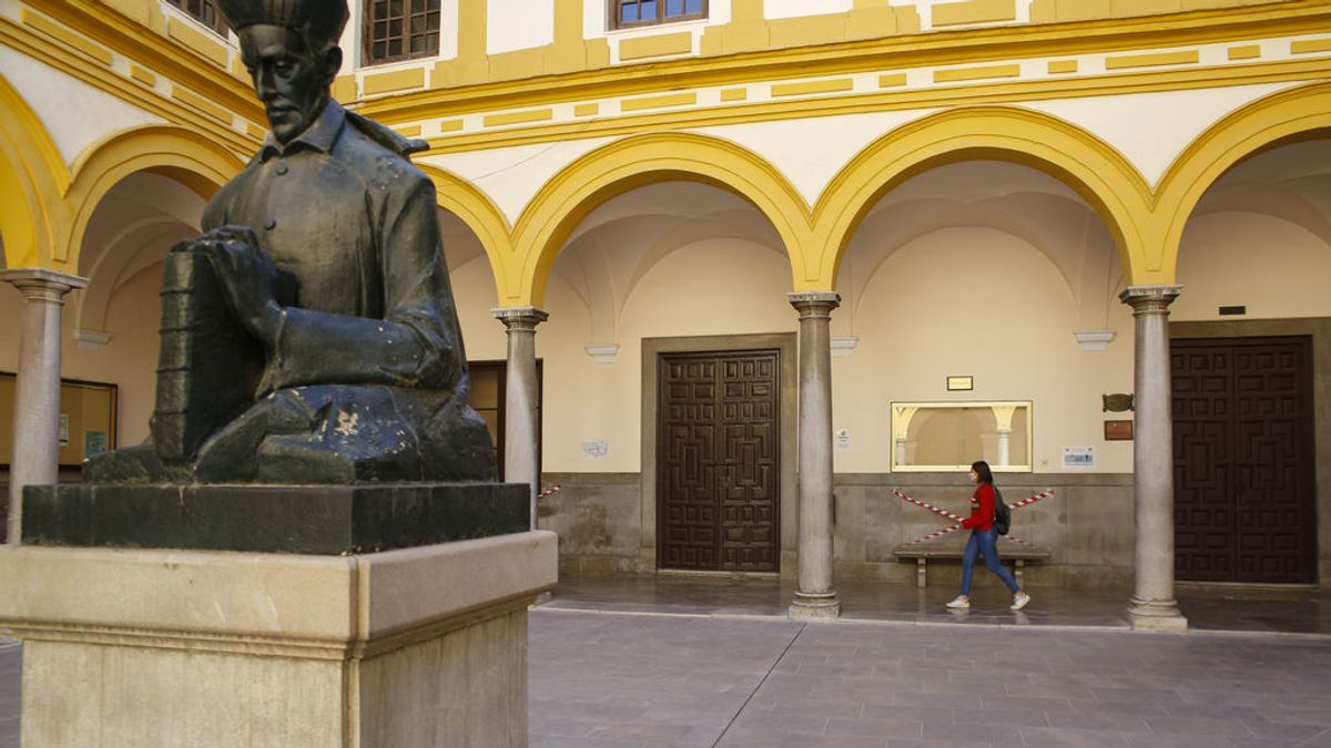 La Universidad de Granada confirma la suspensión de clases presenciales