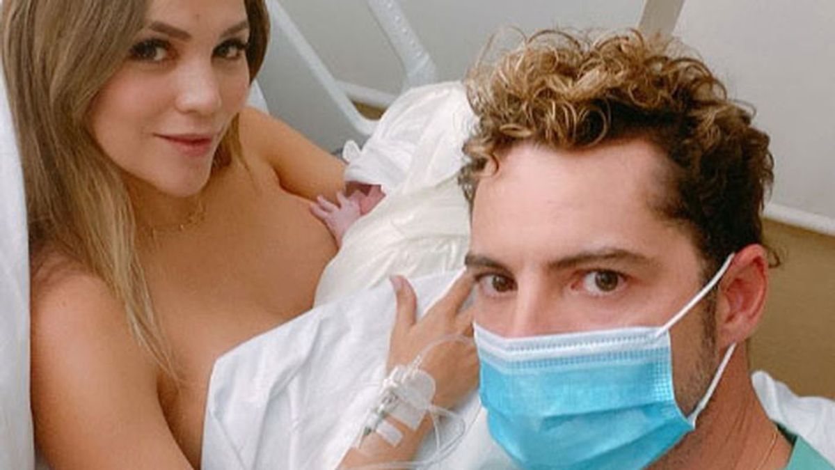 David Bisbal y Rosanna Zanetti con su recién nacida, Bianca David Bisbal y Rosanna Zanetti con su recién nacida, Bianca