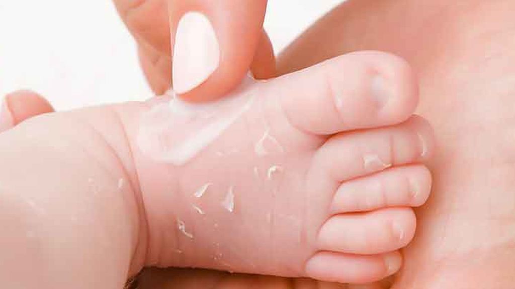 También, podrá aparecer la melanosis pustulosa, que suelen ser unos pequeños granitos blancos.