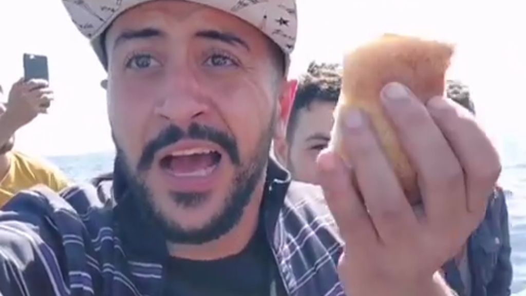 Un joven marroquí narra por Instagram su viaje en patera hasta las Islas Canarias