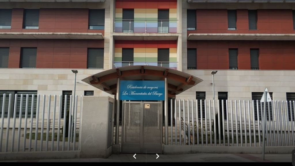 El SOS de una residencia de Zaragoza: "Estamos desesperados. Tenemos a 13 ancianos con covid y ningún médico ha venido a verles" El SOS de una residencia de Zaragoza: "Estamos desesperados. Tenemos a 13 ancianos con covid y ningún médico ha venido a verles"