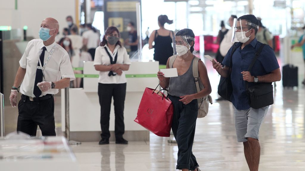 Qué es la vacuna aérea, la medida que Aena quiere implantar en los aeropuertos españoles