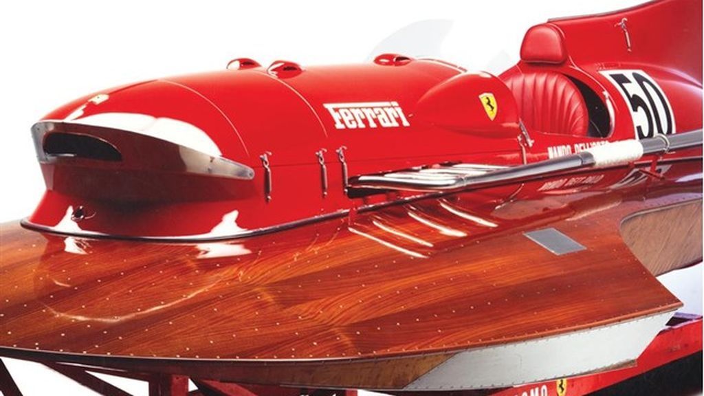 ferrari_boat_feature_3