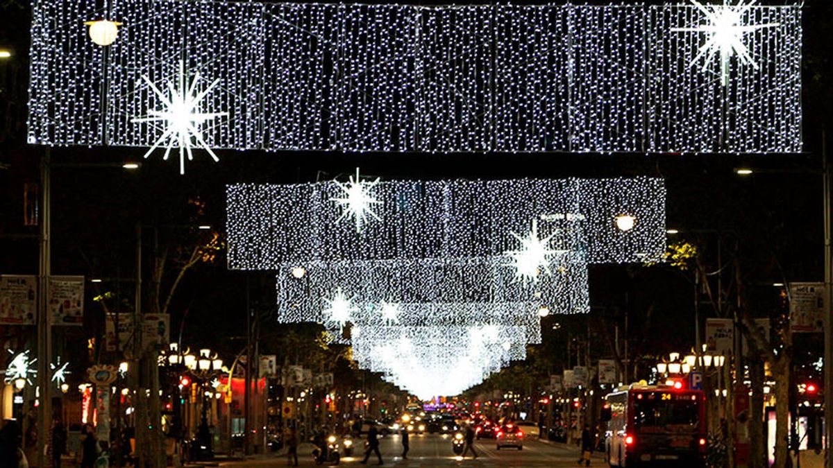 Luces de navidad en plena pandemia, muchas ciudades españolas gastará más en el alumbrado