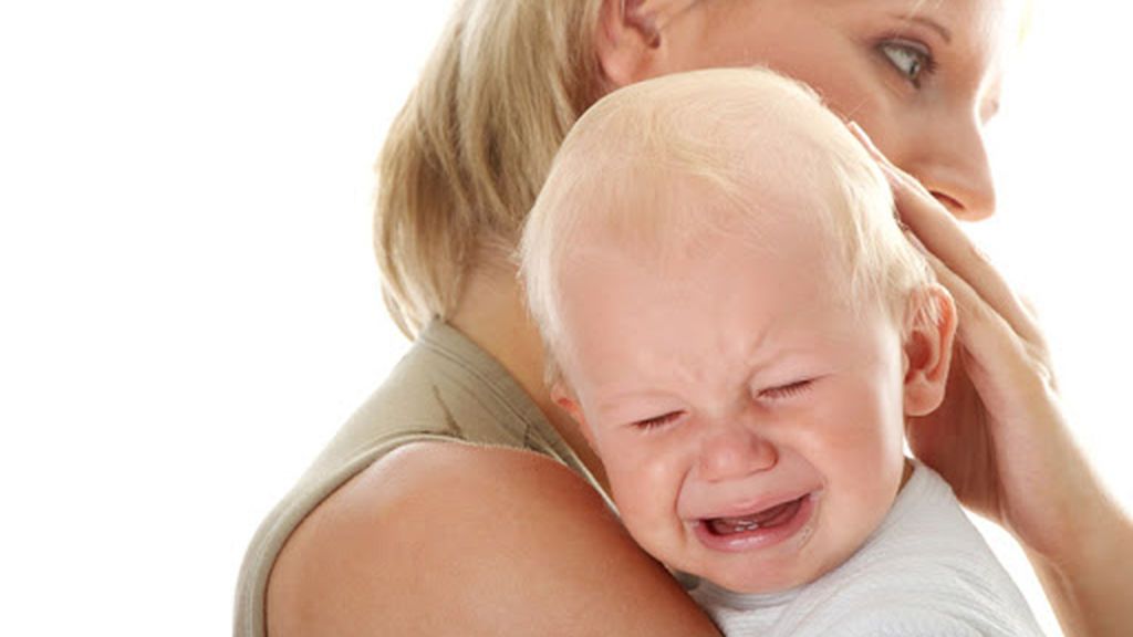Es muy probable que, en diversas etapas de su vida, el bebé se muestre muy nervioso e irritado.