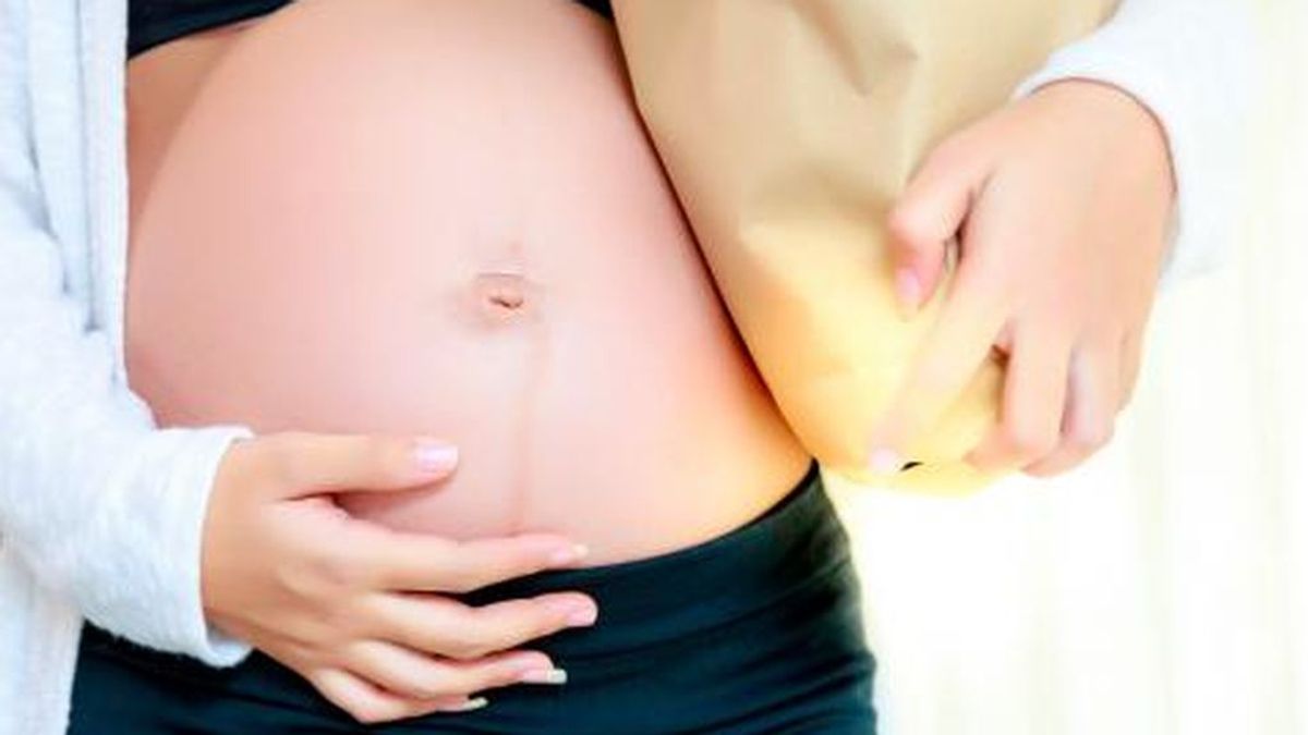 ¿Por qué no se debe levantar peso durante el embarazo? Estos son los motivos y sus riesgos.