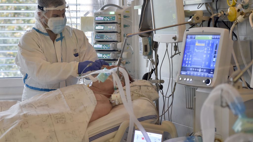 Las otras muertes por covid: se duplican los fallecimientos por infarto porque los enfermos tardan 35 minutos más en llamar a urgencias Las otras muertes por covid: se duplican los fallecimientos por infarto porque los enfermos tardan 35 minutos más en llamar a urgencias
