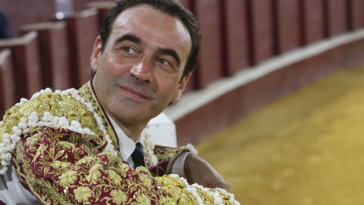 Enrique Ponce, intervenido de urgencia por una hernia estomacal Enrique Ponce, intervenido de urgencia por una hernia estomacal