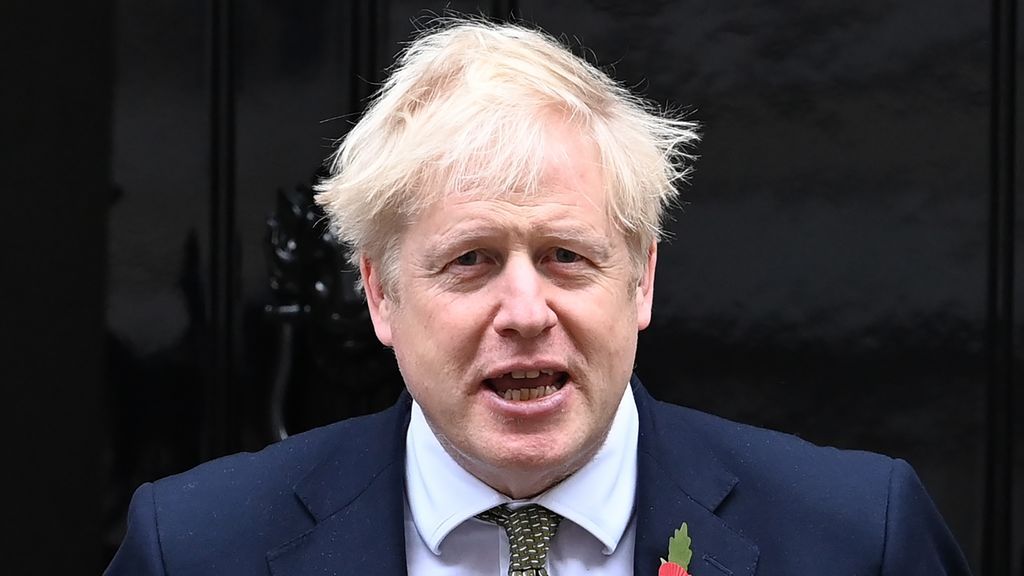 Boris Johnson baraja el cierre de Inglaterra durante un mes para contener al coronavirus Boris Johnson baraja el cierre de Inglaterra durante un mes para contener al coronavirus