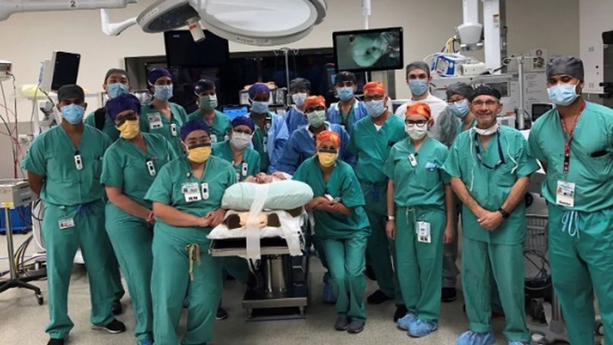 Separan a dos siamesas de 9 meses unidas por la cabeza:  una "cirugía histórica" con más de 30 profesionales