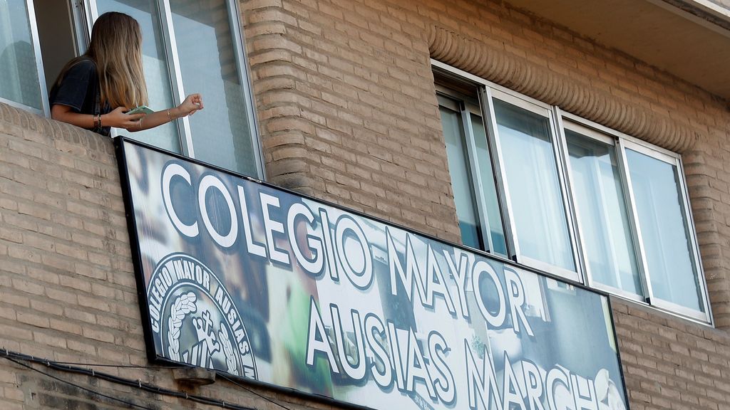 Confinan un colegio mayor en Valencia por un brote con 72 casos