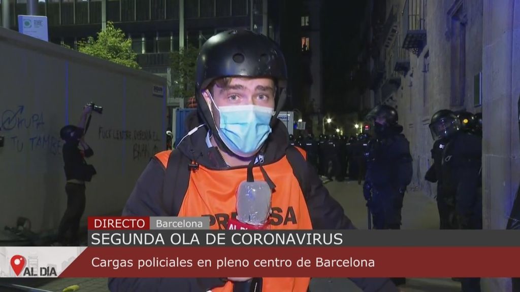 Segunda jornada de actos violentos en contra de las medidas de restricción por la covid en Barcelona