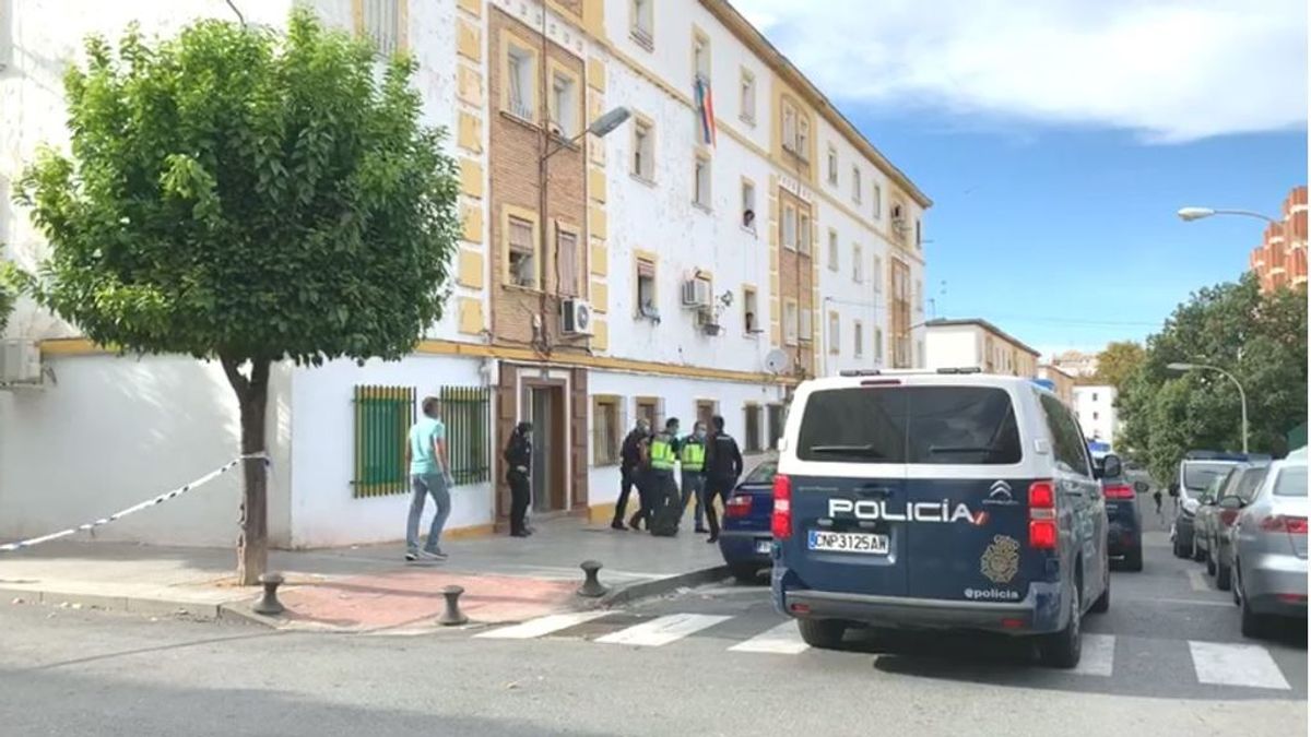 El detenido que tiró una cabeza humana en Huelva era amigo de la víctima El detenido que tiró una cabeza humana en Huelva era amigo de la víctima