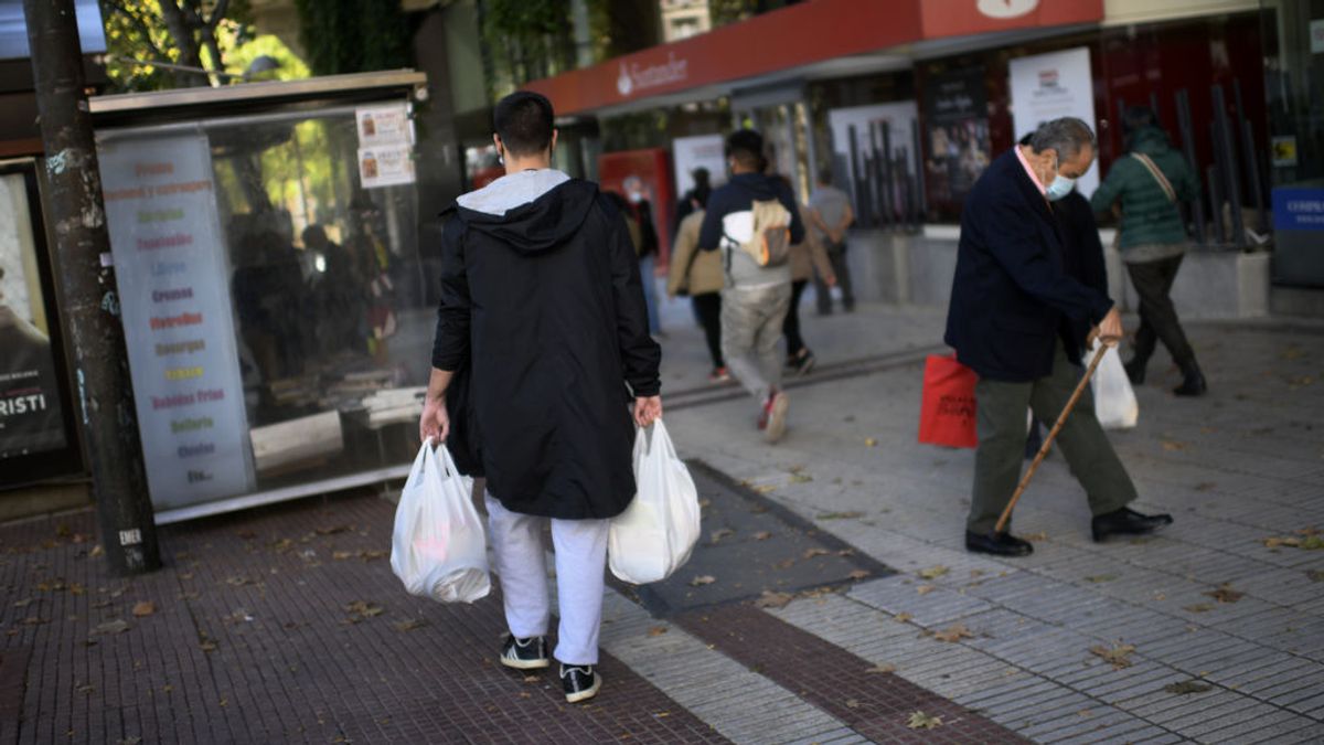 Independizarse, aún más difícil en pandemia: 25.000 jóvenes no han podido pagar algún recibo en Barcelona Independizarse, aún más difícil en pandemia: 25.000 jóvenes no han podido pagar algún recibo en Barcelona