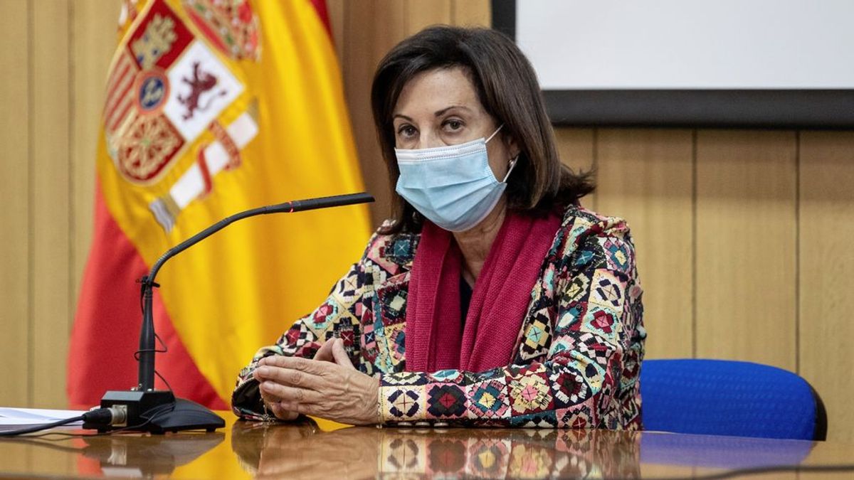Robles, sorprendida: "Madrid nos ha pedido 150 rastreadores pese a la oferta del Ejército" Robles, sorprendida: "Madrid nos ha pedido 150 rastreadores pese a la oferta del Ejército"