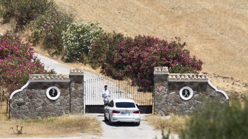 Entrada a la finca Cantora de Isabel Pantoja