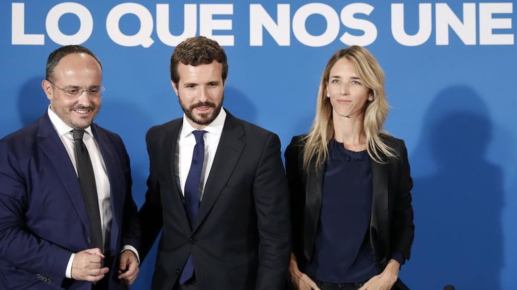Casado estudia liquidar "España Suma" e impulsa a Alejandro Fernández como candidato a las elecciones en Cataluña Casado estudia liquidar "España Suma" e impulsa a Alejandro Fernández como candidato a las elecciones en Cataluña