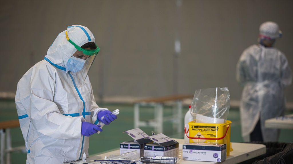 Accidentado cribado de coronavirus: acaba detenido por presentarse a dos pruebas con diferente identidad Accidentado cribado de coronavirus: acaba detenido por presentarse a dos pruebas con diferente identidad
