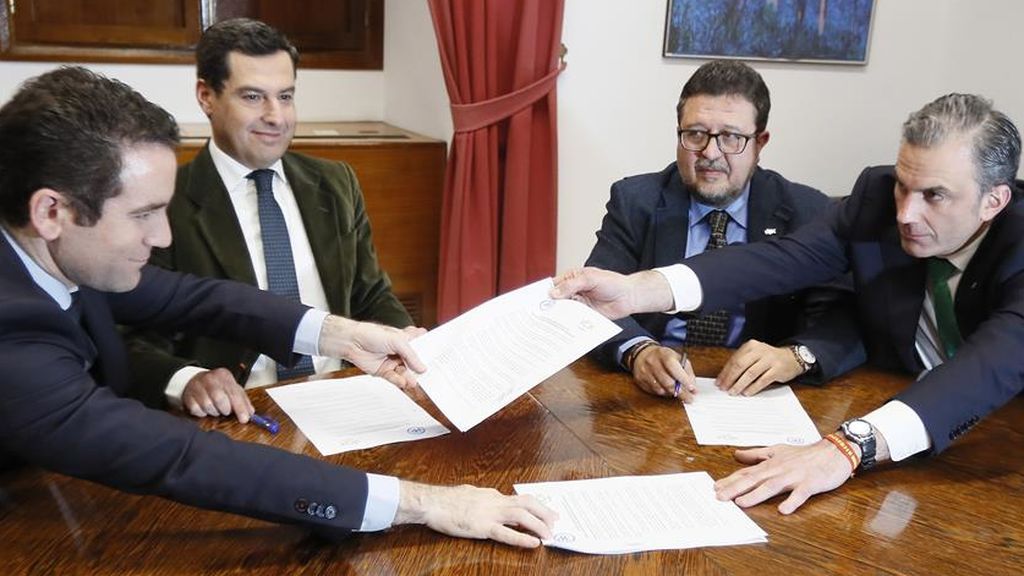 El PP de Andalucía admite que la "onda expansiva" de la ruptura con Vox en Madrid puede hacer saltar los presupuestos El PP de Andalucía admite que la "onda expansiva" de la ruptura con Vox en Madrid puede hacer saltar los presupuestos