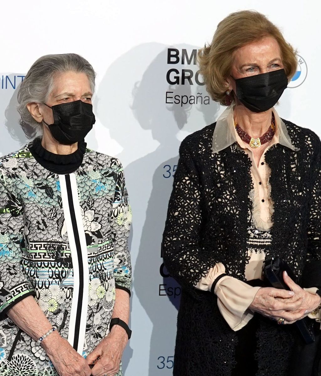 Irene de Grecia acompaña a la emérita a los premios BMW de pintura