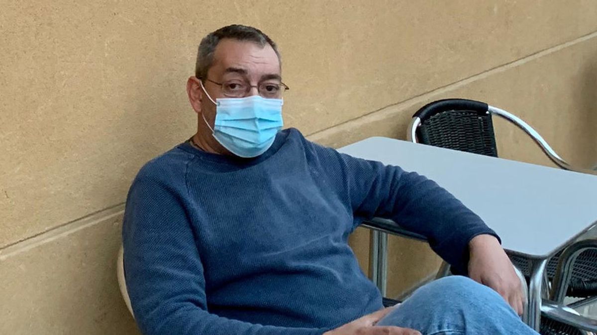 Un concello gallego prohíbe velar a víctimas del covid: “El coche fúnebre de mi suegro tuvo que dar media vuelta” Un concello gallego prohíbe velar a víctimas del covid: “El coche fúnebre de mi suegro tuvo que dar media vuelta”