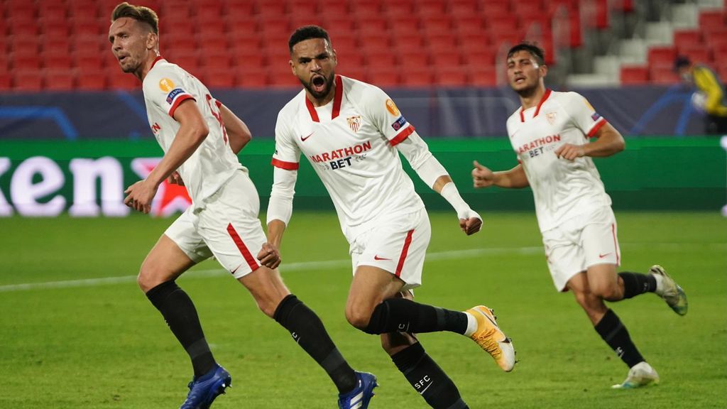 El Sevilla tira de orgullo para remontar un partido que se le había puesto cuesta arriba ante el Krasnodar (3-2) El Sevilla tira de orgullo para remontar un partido que se le había puesto cuesta arriba ante el Krasnodar (3-2)