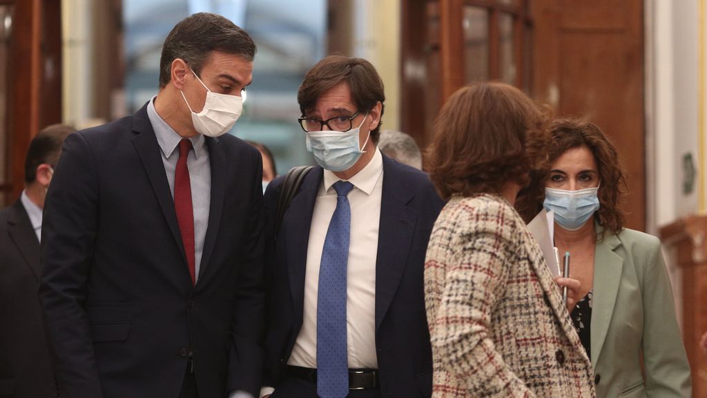 Sánchez prevé las primeras vacunaciones de la covid para dentre de seis meses Sánchez prevé las primeras vacunaciones de la covid para dentre de seis meses
