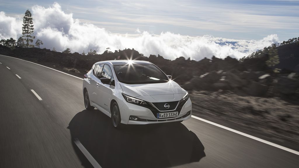 NISSAN LEAF 1