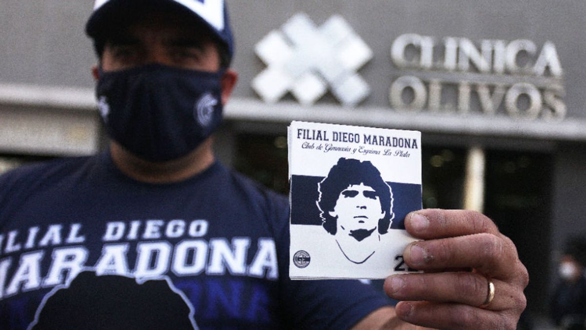 Los médicos de Maradona, "asombrados" por su rápida recuperación 24 horas después de su operación Los médicos de Maradona, "asombrados" por su rápida recuperación 24 horas después de su operación