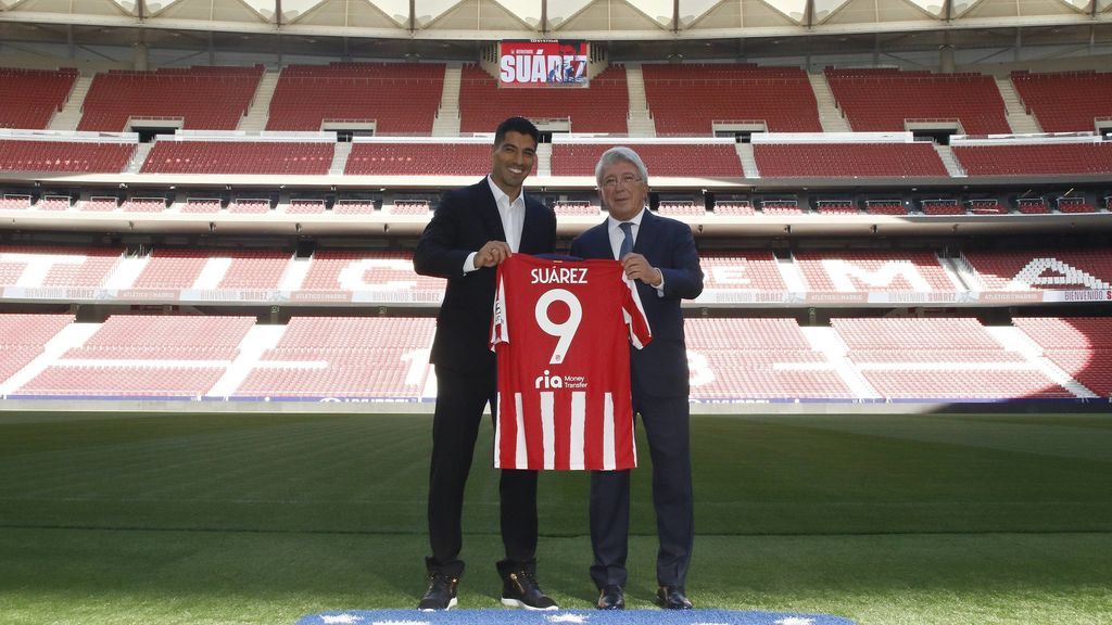 Luis Suárez y su nueva etapa en el Atlético de Madrid: "Voy a defender la camiseta del Atlético a muerte" Luis Suárez y su nueva etapa en el Atlético de Madrid: "Voy a defender la camiseta del Atlético a muerte"