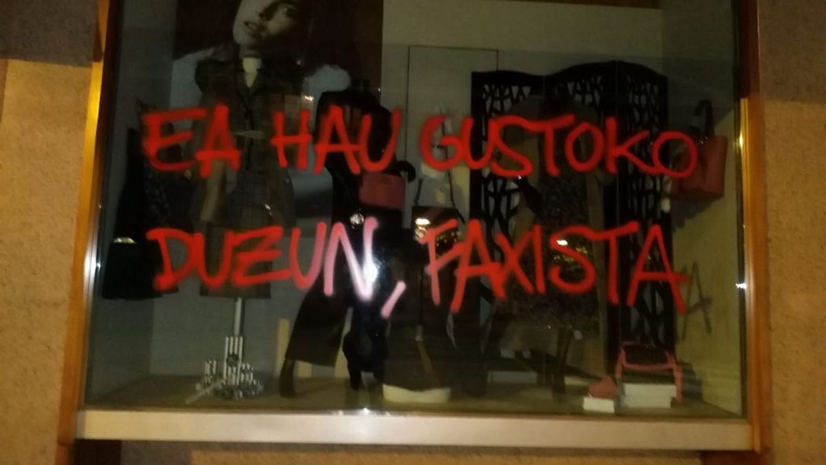 La Ertzaintza investiga el ataque contra una tienda de la madre y la hermana de Abascal La Ertzaintza investiga el ataque contra una tienda de la madre y la hermana de Abascal