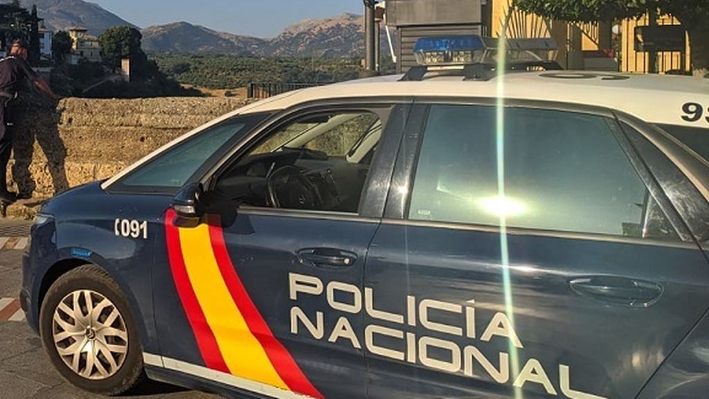 Investigan el asesinato de un joven apuñalado en el abdomen en la localidad madrileña de Alcobendas Investigan el asesinato de un joven apuñalado en el abdomen en la localidad madrileña de Alcobendas