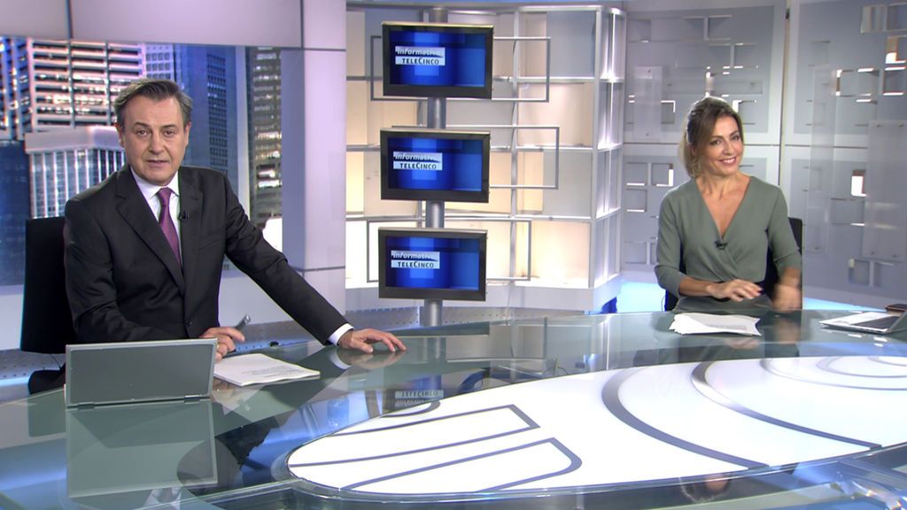 Con José Ribagorda y Ángeles Blanco Informativos Telecinco 2020 Noche 08/11/2020