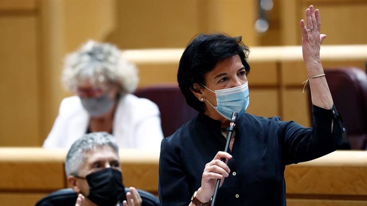 La 'ley Celaá' prohibirá el pago de cuotas a la concertada a través de sus fundaciones o de extraescolares La 'ley Celaá' prohibirá el pago de cuotas a la concertada a través de sus fundaciones o de extraescolares