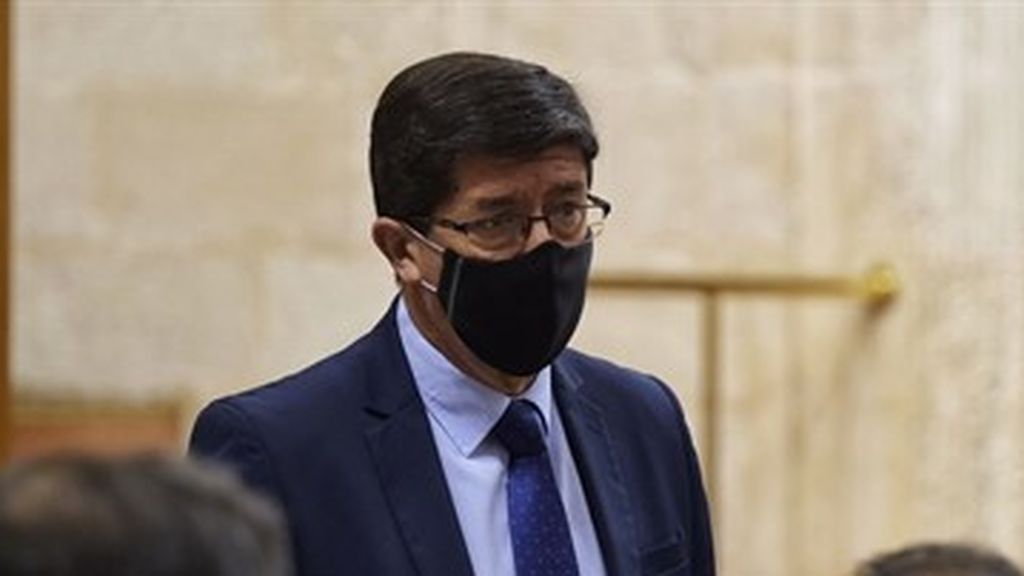 Gobierno andaluz: "Si por nosotros fuera, Granada tendría un confinamiento domiciliario, pero Illa ha dicho no" Gobierno andaluz: "Si por nosotros fuera, Granada tendría un confinamiento domiciliario, pero Illa ha dicho no"