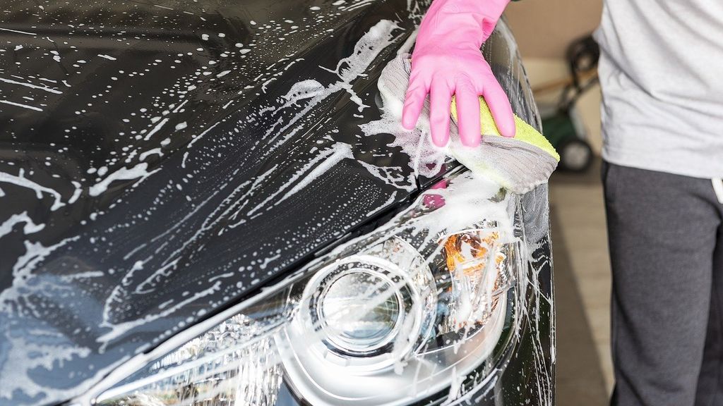 ¿Mucho tiempo parado? Limpia tu coche para que quede como nuevo