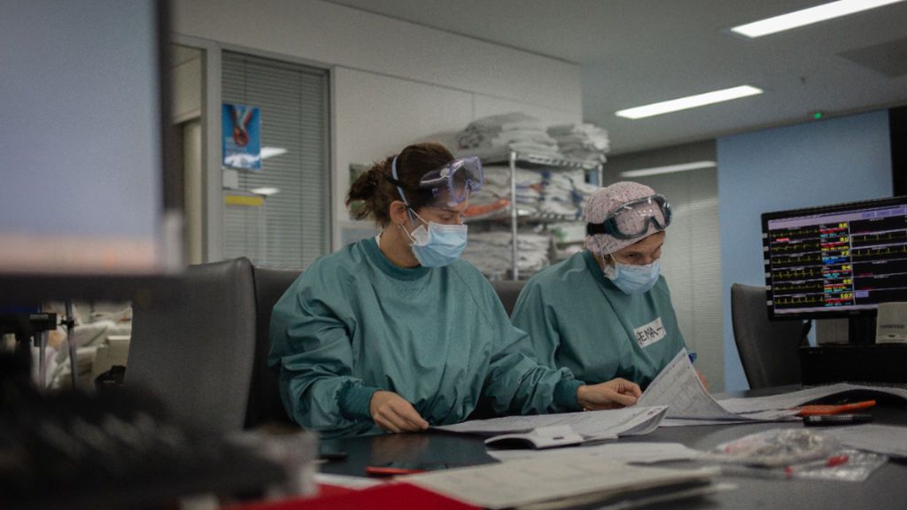 Covid-19: Cómo se vive la pandemia dentro de un hospital Covid-19: Cómo se vive la pandemia dentro de un hospital