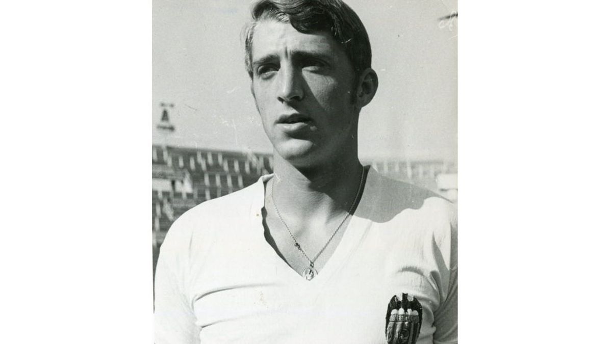 Muere a los 73 años Juan Cruz Sol, leyenda del Valencia, el Real Madrid y la Selección Española Muere a los 73 años Juan Cruz Sol, leyenda del Valencia, el Real Madrid y la Selección Española
