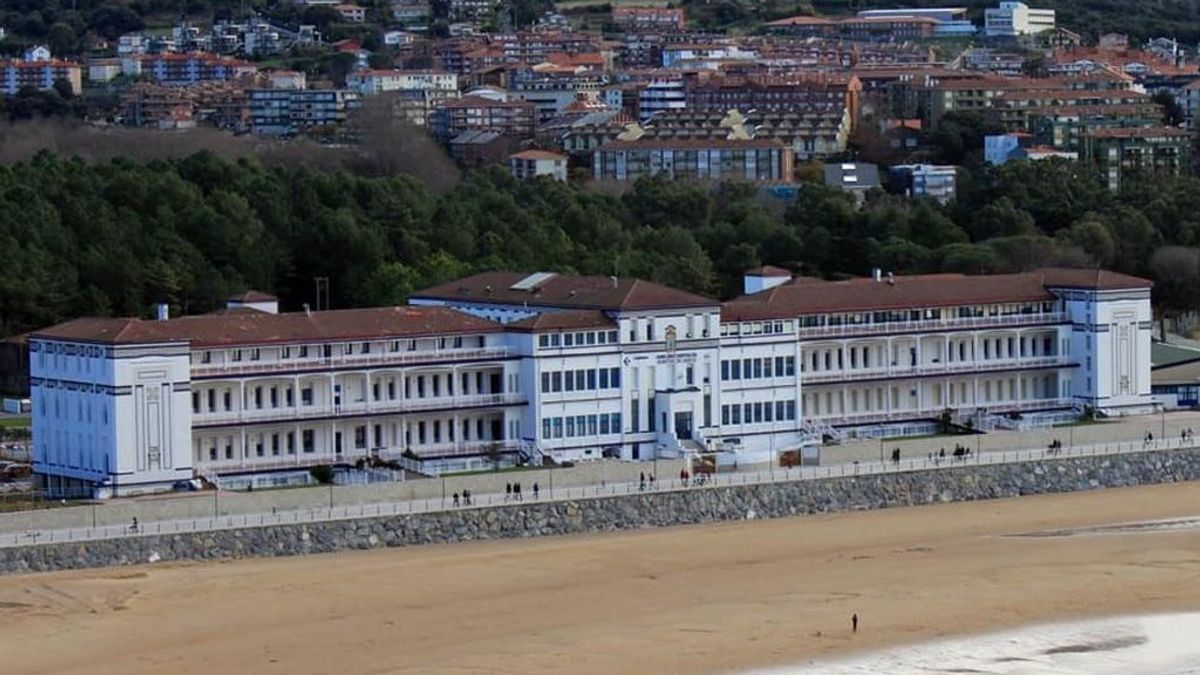 El Hospital vizcaíno de Gorliz restinge las visitas tras la detección de un brote de COVID El Hospital vizcaíno de Gorliz restinge las visitas tras la detección de un brote de COVID
