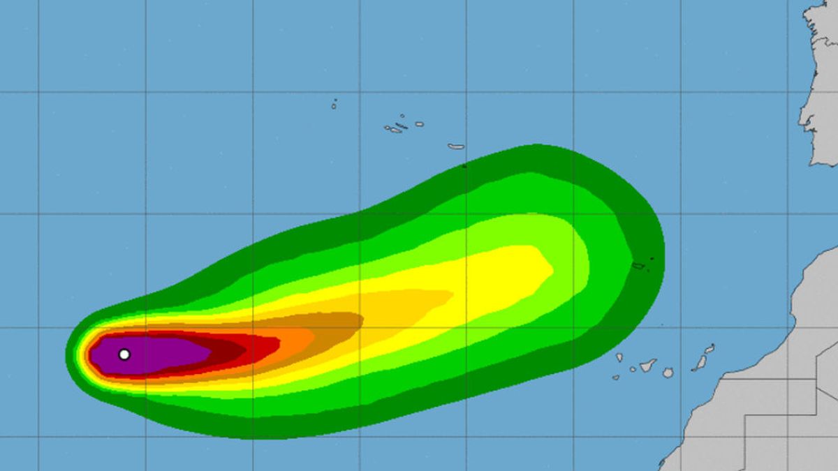 La tormenta tropical Theta amenaza las islas Canarias y el oeste de la Península La tormenta tropical Theta amenaza las islas Canarias y el oeste de la Península