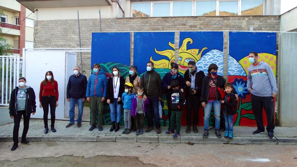 Este miércoles se han vuelto a abrir las puertas del colegio de Almedíjar (Castellón) tras seis años de inactividad.